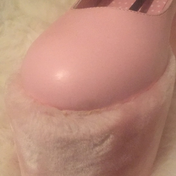Rare!! SugarThrillz (SugarBaby) Faux Fur Platforms - Picture 6 of 10